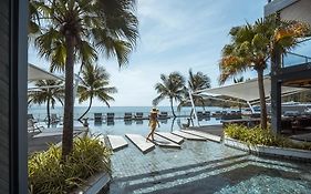 Hotel Tide Phuket Beachfront